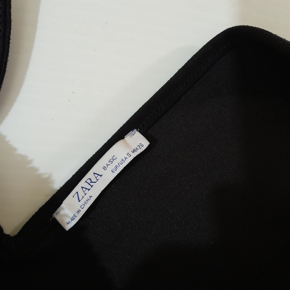 ● Zara | Sparkly & Sequin Crop Top - Picture 5 of 12